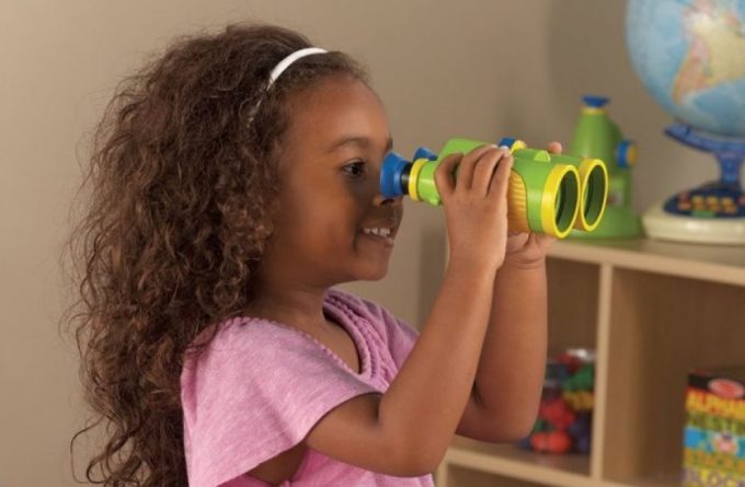 kid with  binocular