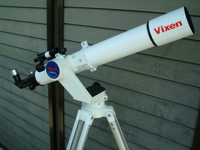 Vixen_refracting_telescope