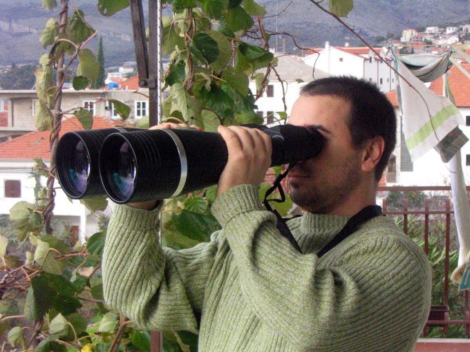 big magnification binocular