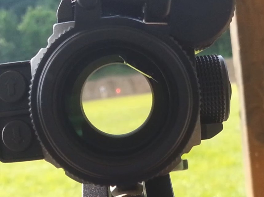 How Does a Red Dot Sight Work: Easy-to-Follow Guide