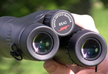 image stabilised binoculars featured